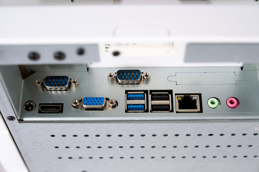 POS-терминал SPACE Panda 15 (N100, 8 ГБ DDR4, SSD 128 Гб M.2, без АКБ)